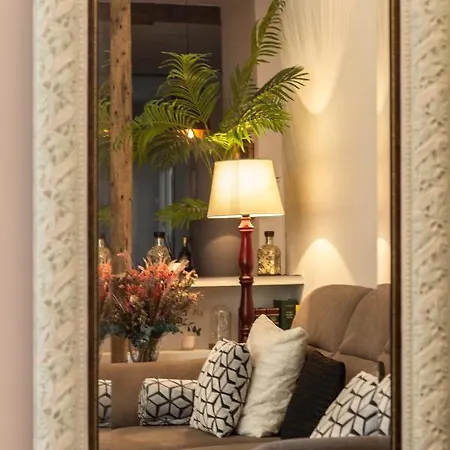 Arte V With Parking By Aston *